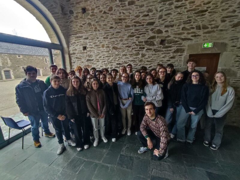 Bac de français: les 1ères 2 préparent leur oral avec Mathurin Voltz